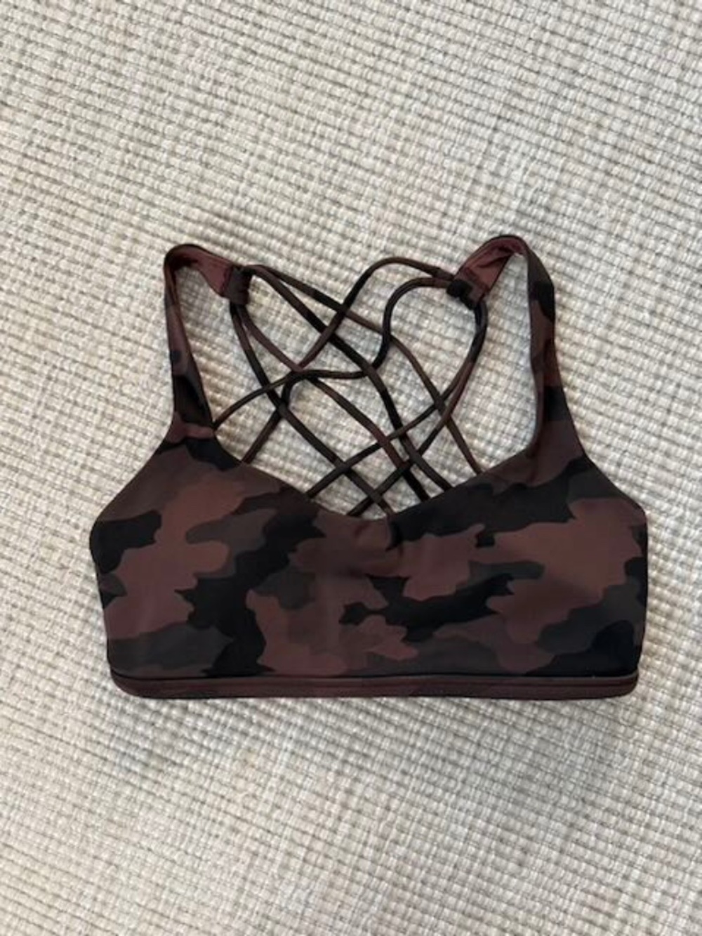 Lululemon Free To Be Wild Bra in Brown Camo  Size 6